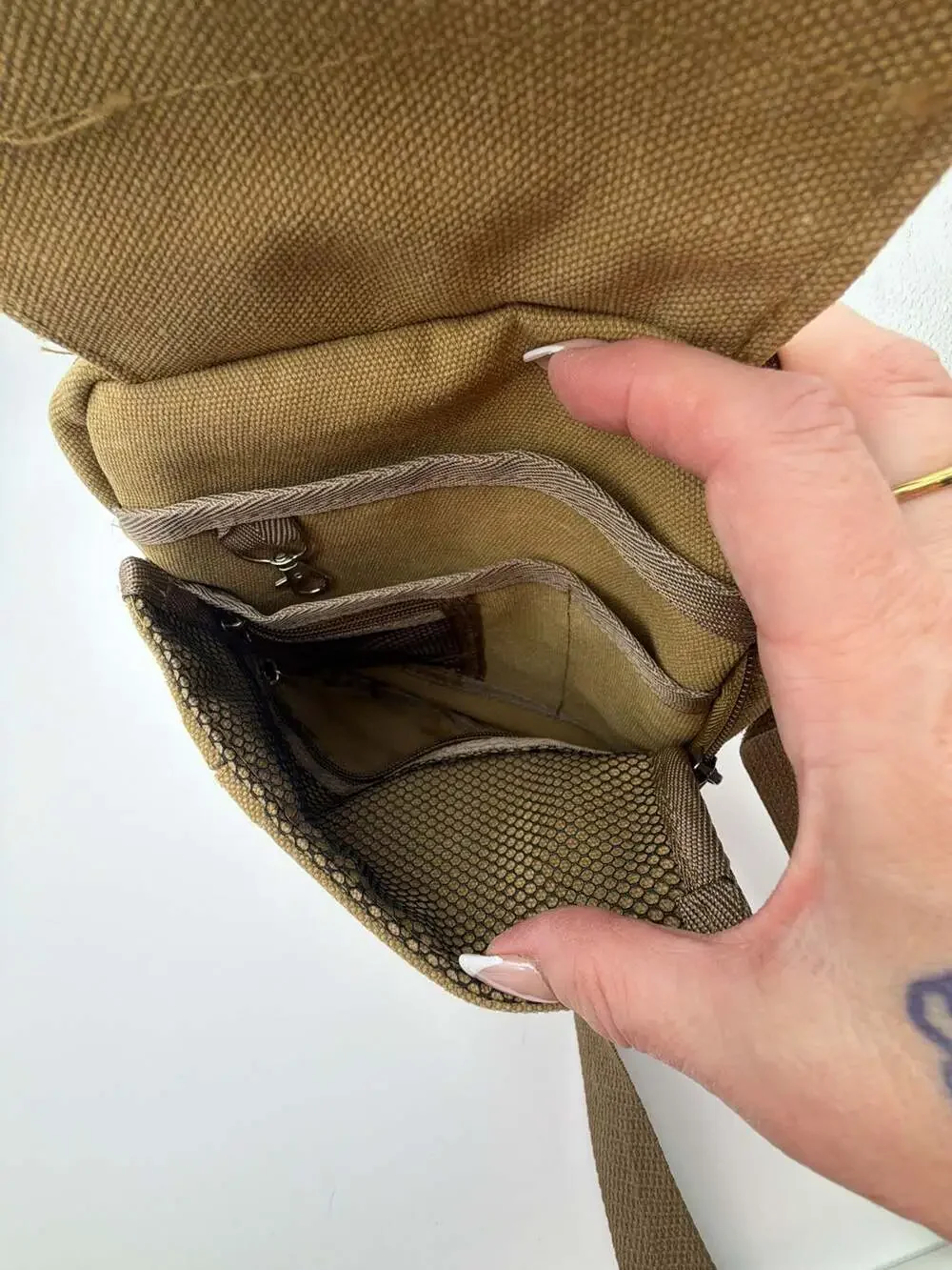 JINHUODA Khaki Canvas Multi-Pocket Small Messenger Crossbody Bag